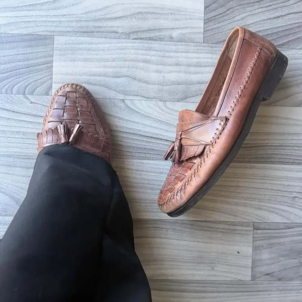 Giorgio Brutini Vintage Y2K Brown Leather Tassel Loafers